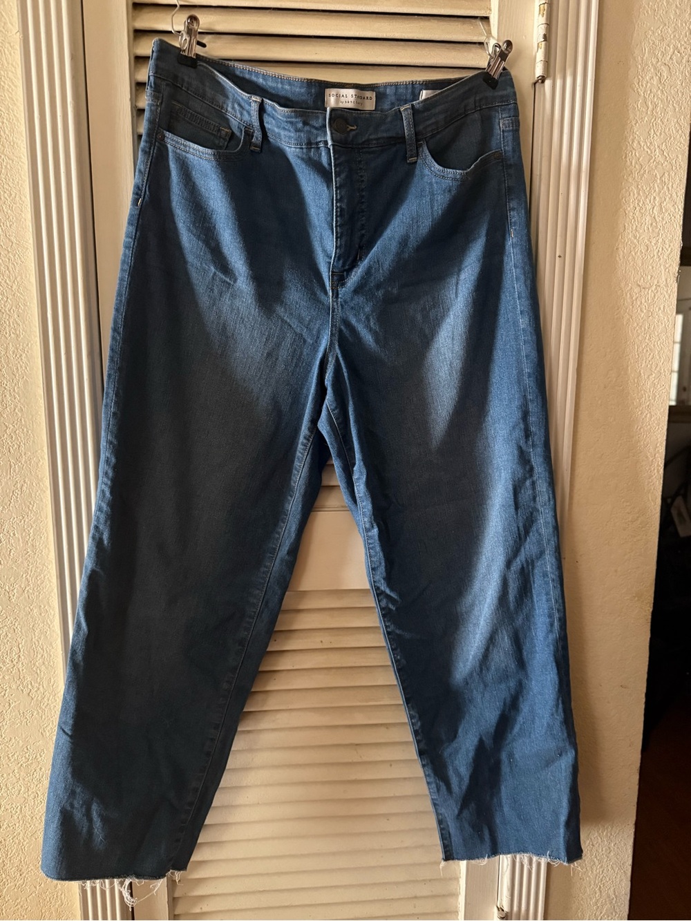 Relaxed Blue Women's Jeans - Casual Everyday Fit